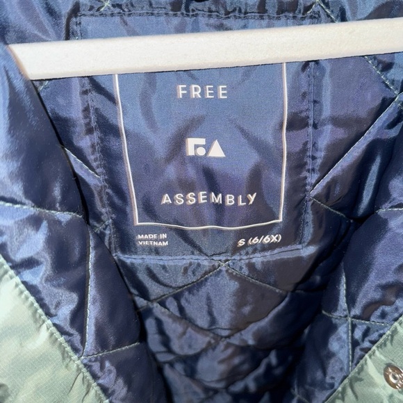 Girls Fall Jacket 6x - Picture 3 of 3